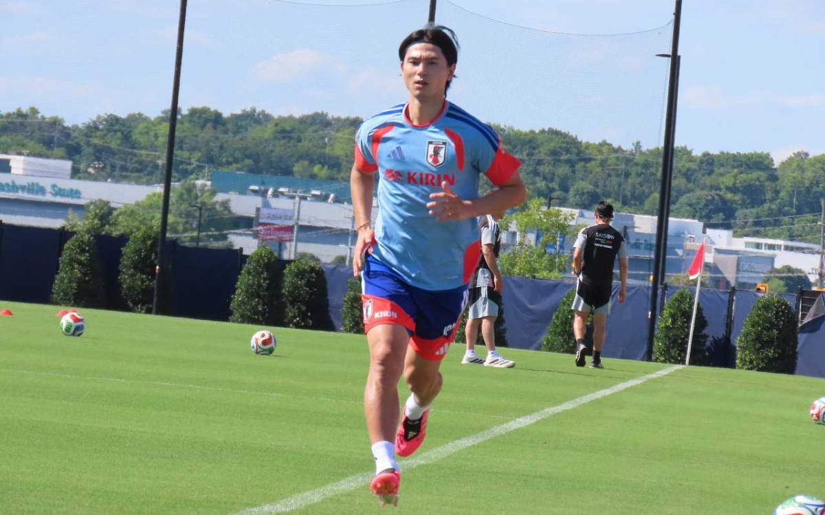 サッカー日本代表 オランダ戦翌日練習 南野拓実