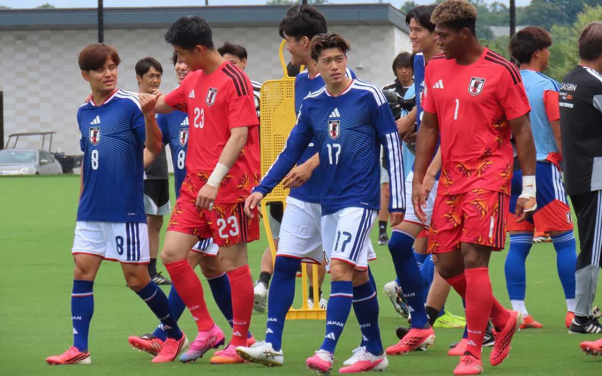 日本代表　鈴木唯人　鈴木彩艶ら