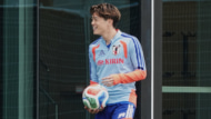 日本代表　鈴木唯人
