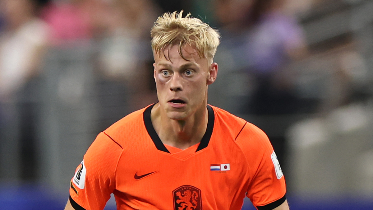 オランダ代表DFヤン・ポール・ファン・ヘッケ