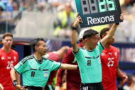 北中米W杯に参加した荒木友輔氏（右）と三原純氏（左）