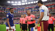 北中米W杯準決勝、フランス×スペインで試合を担当したイバン・バルトン主審