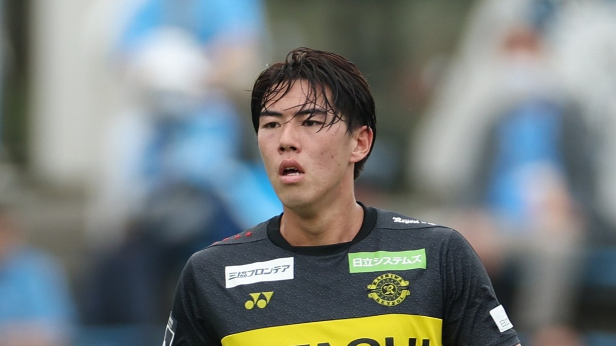 「後ろに光希くんがいるのは頼もしい」熊坂光希が支え、中川敦瑛が前へ。柏レイソル、新ボランチコンビの“共存と競争”【コラム】