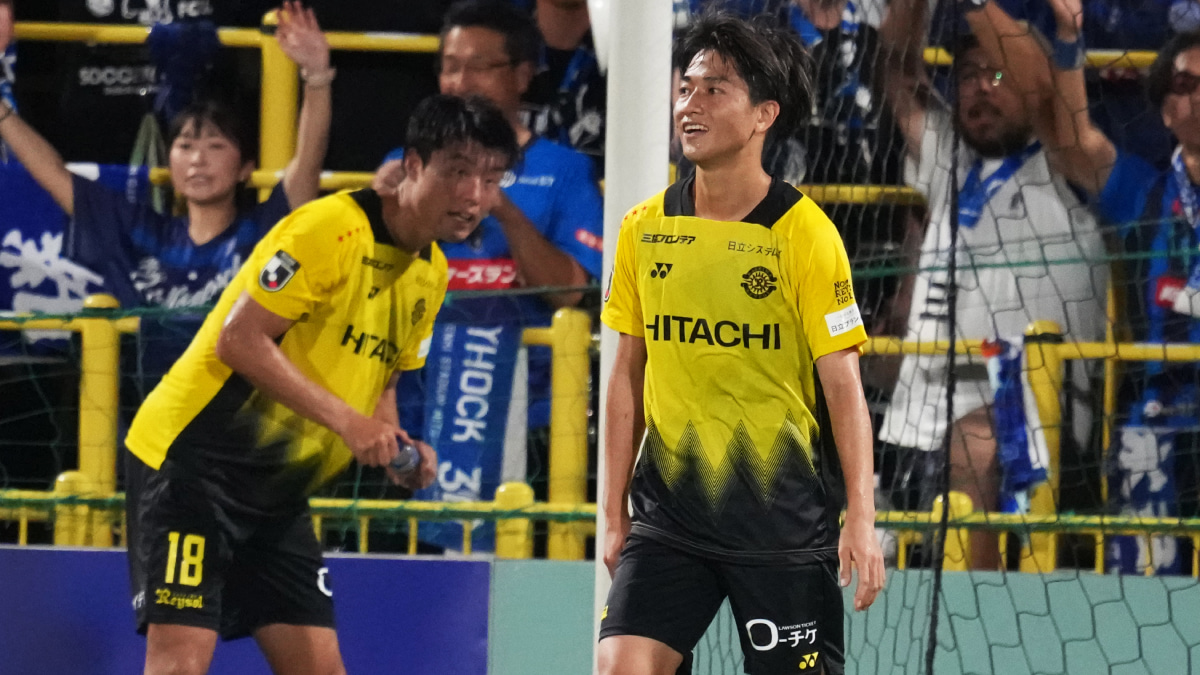 柏レイソル 小泉佳穂