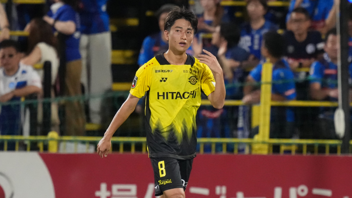 柏レイソル 小泉佳穂