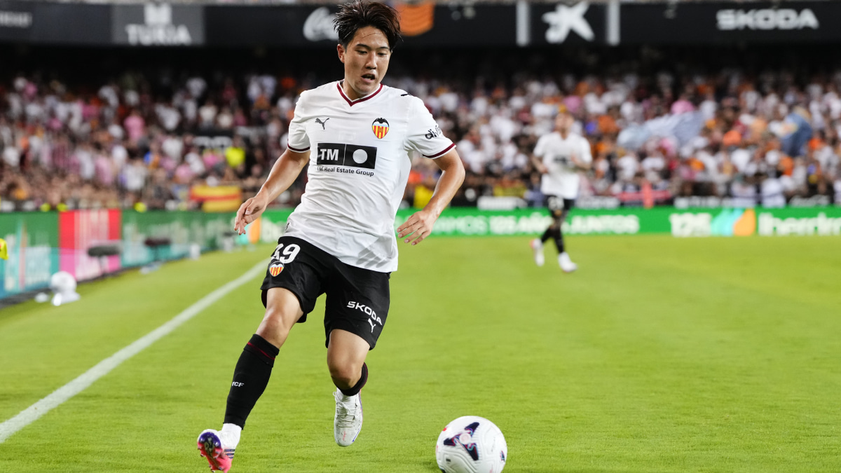 バレンシア 佐藤龍之介
