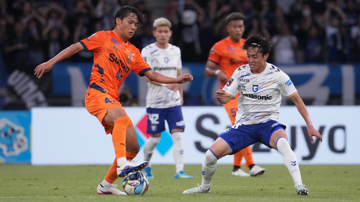 26年5月24日 百年構想リーグ 清水エスパルス戦でプレーするガンバ大阪の名和田我空