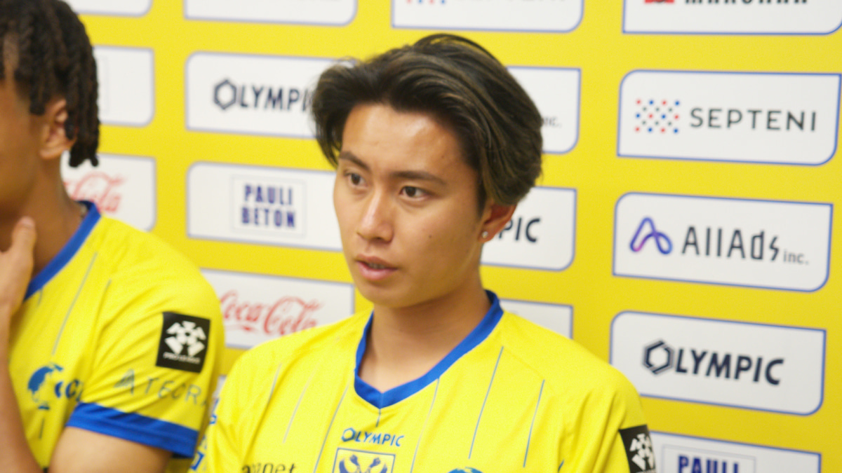 シント＝トロイデンVV（STVV）2026-2027シーズン始動記者会見より　荒木遼太郎