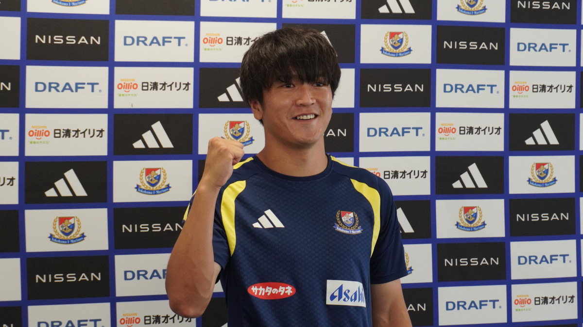 日本代表に初選出され、クラブハウスで取材対応した横浜F・マリノスの谷村海那