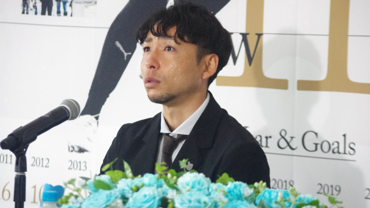 川崎一筋、小林悠の「幸せな17年間」。自ら決めた引き際と最後に燃えるストライカーの炎【コラム】