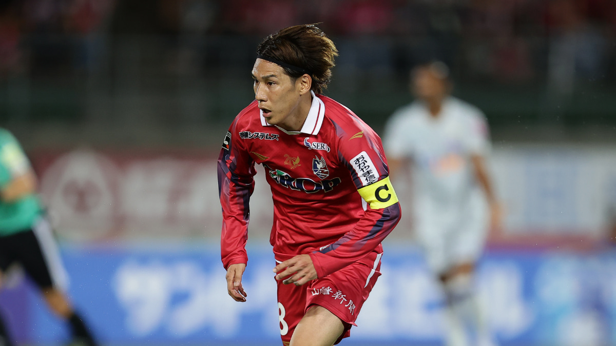 「慢心ではないけど、緩さみたいなものは感じる」ファジアーノ岡山、3連勝から3連敗。攻撃を牽引する江坂任が抱く危機感【コラム】