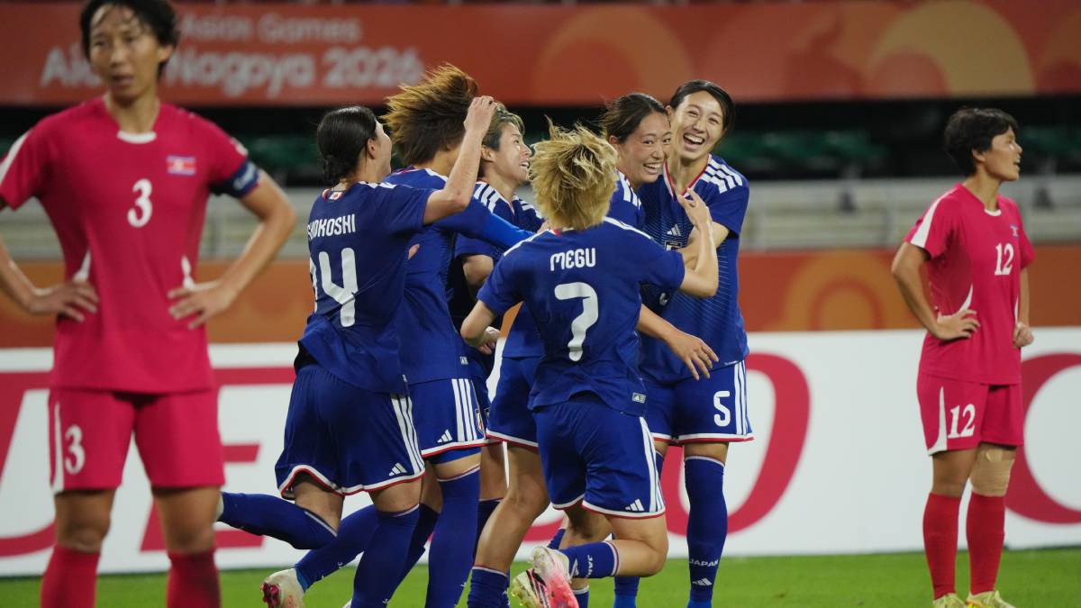 北朝鮮女子代表、日本に敗れぼう然…PK戦で金メダル逃し涙　2大会連続で決勝敗戦【アジア大会】